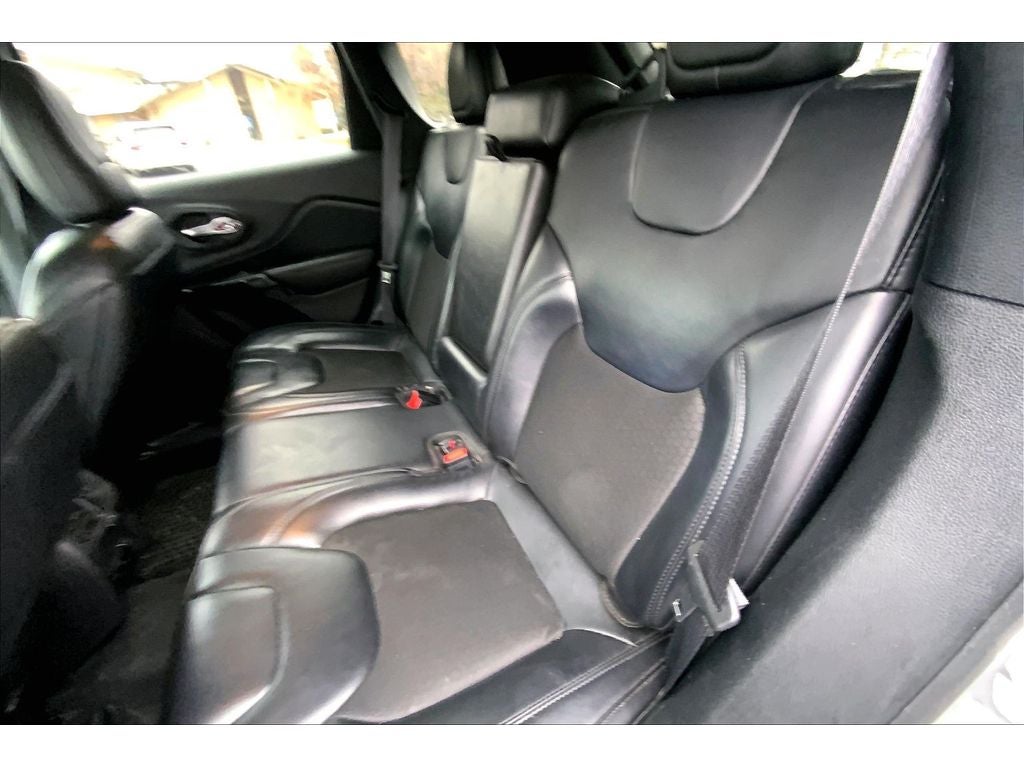 2020 Jeep Cherokee Altitude