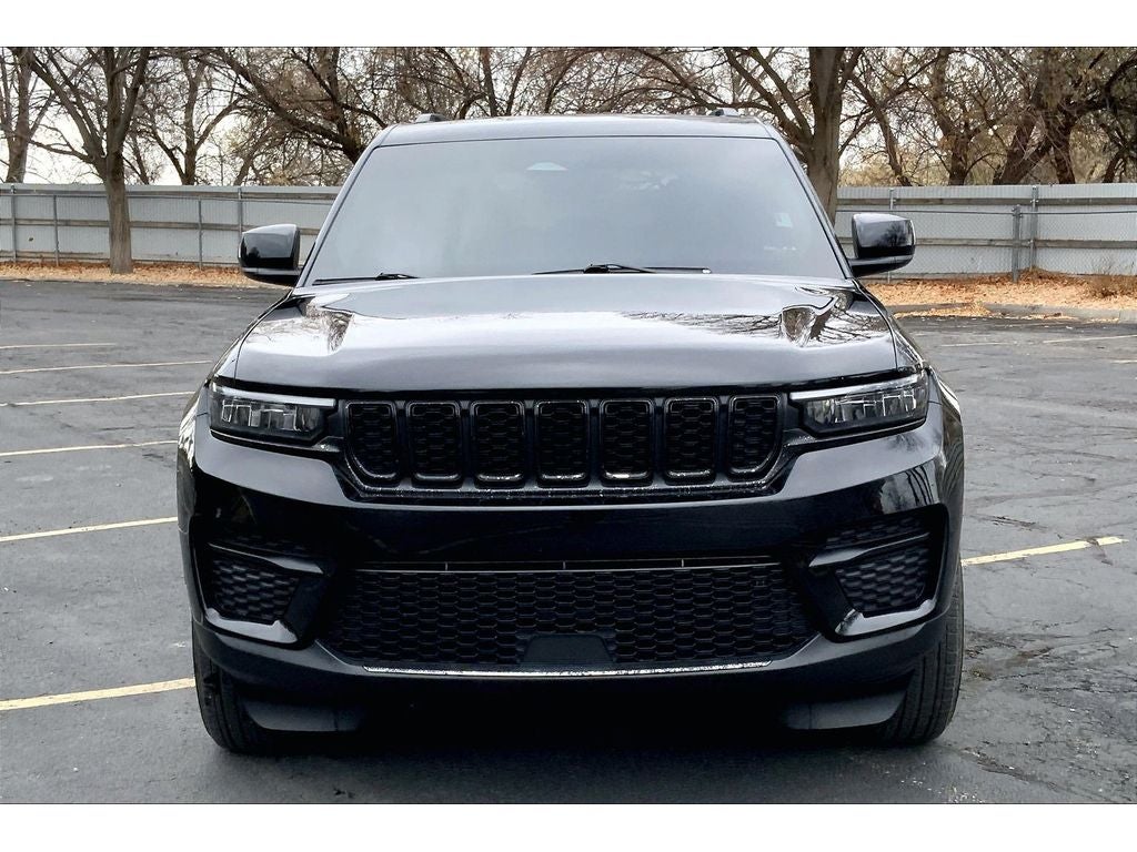 2023 Jeep Grand Cherokee Laredo