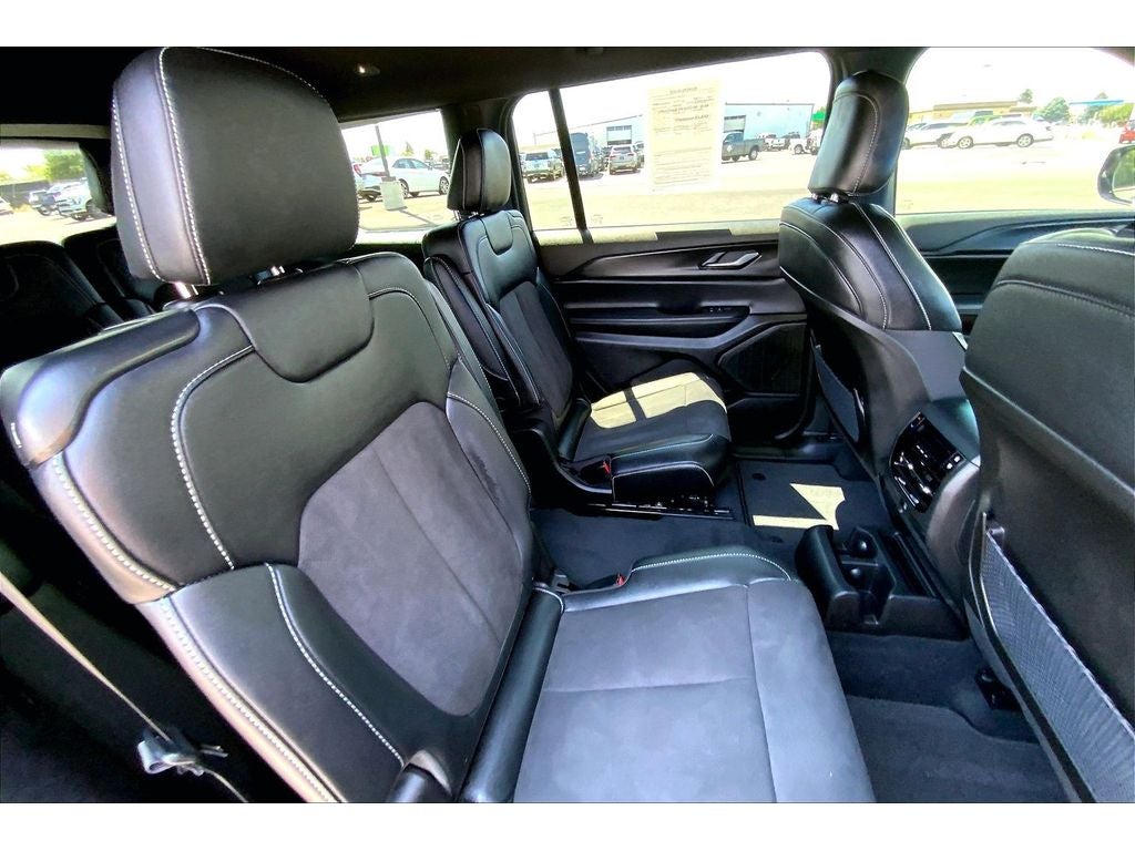 2024 Jeep Grand Cherokee L Altitude X