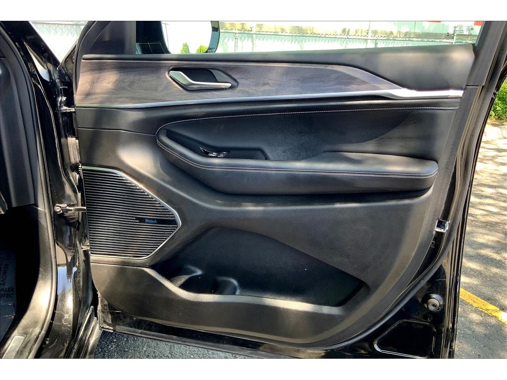 2022 Jeep Grand Cherokee L Overland