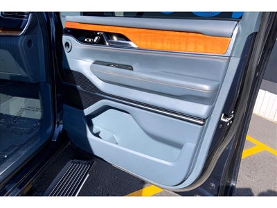 2023 Jeep Grand Wagoneer Series II