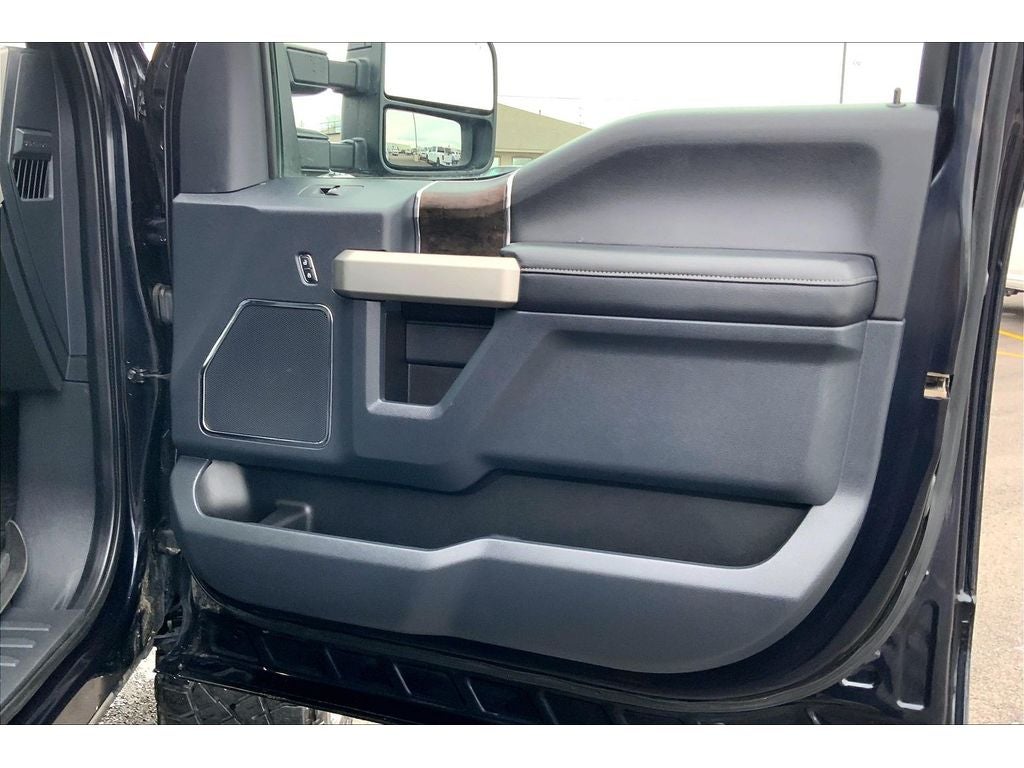 2022 Ford F-250 Super Duty LARIAT