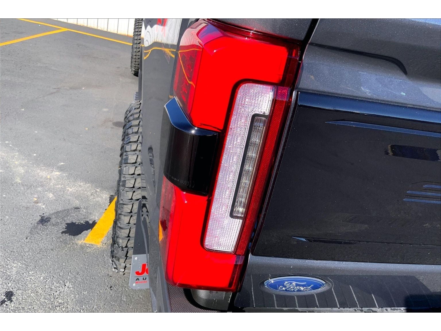 2026 Ford F-350 Super Duty Platinum