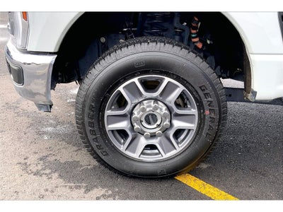 2025 Ford F-350 Super Duty LARIAT