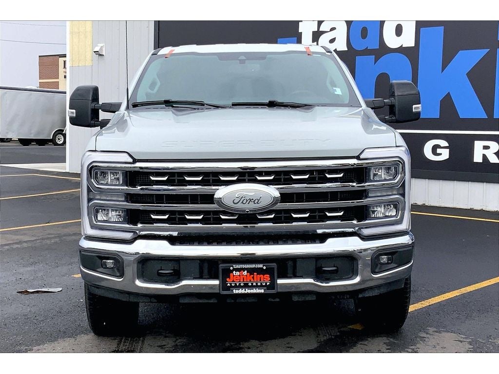 2025 Ford F-350 Super Duty LARIAT