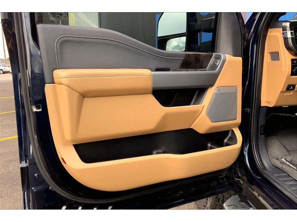 2024 Ford F-350 Super Duty LARIAT