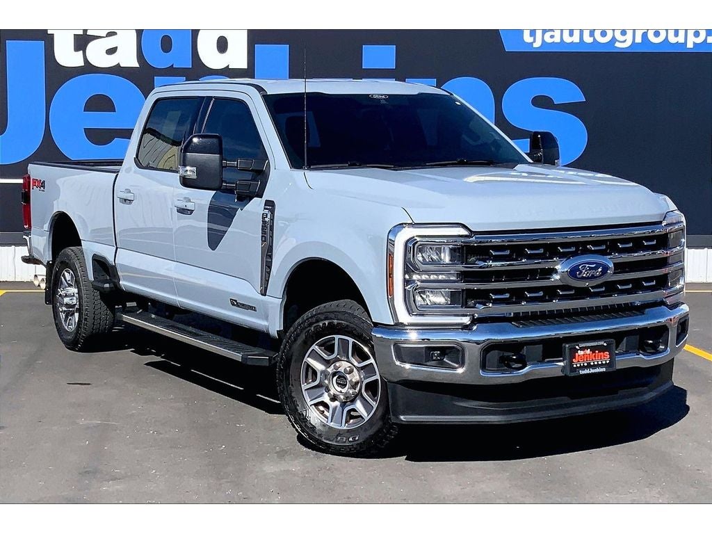 2025 Ford F-350 Super Duty LARIAT