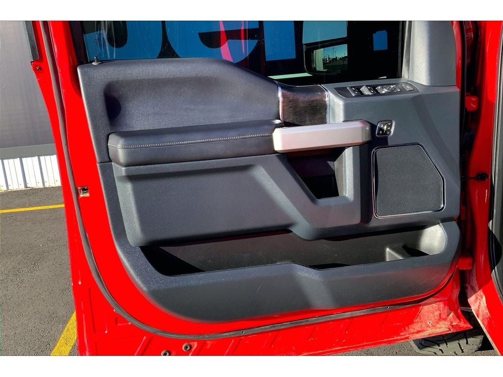 2022 Ford F-350 Super Duty LARIAT