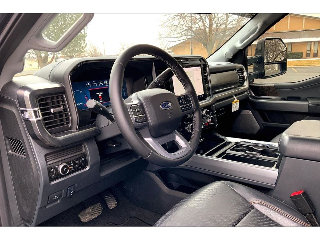 2025 Ford F-350 Super Duty LARIAT