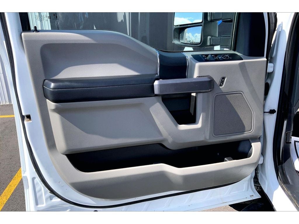 2022 Ford F-350 Super Duty XLT