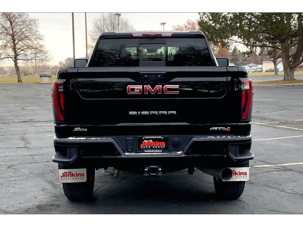 2024 GMC Sierra 2500 AT4