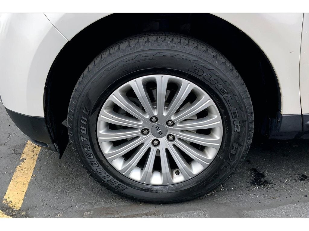 2011 Lincoln MKX Base