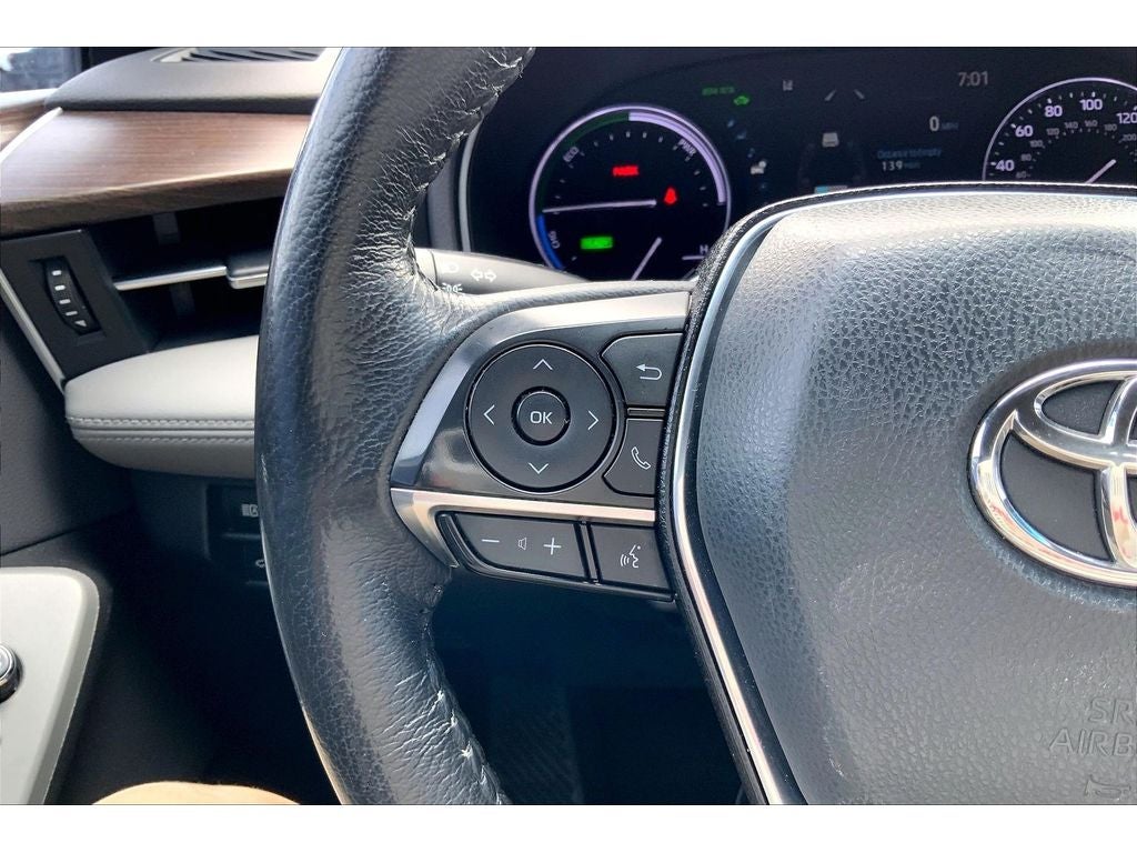 2021 Toyota Avalon Hybrid XLE