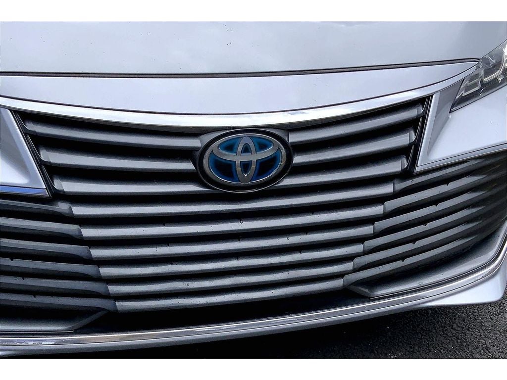 2021 Toyota Avalon Hybrid XLE