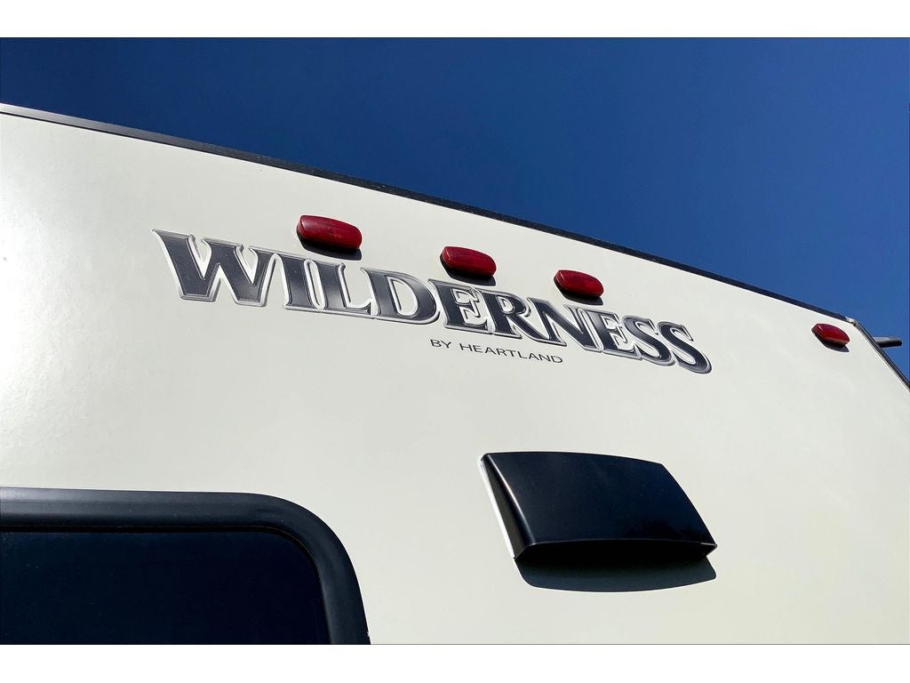 2017 HEARTLAND WILDERNESS Base