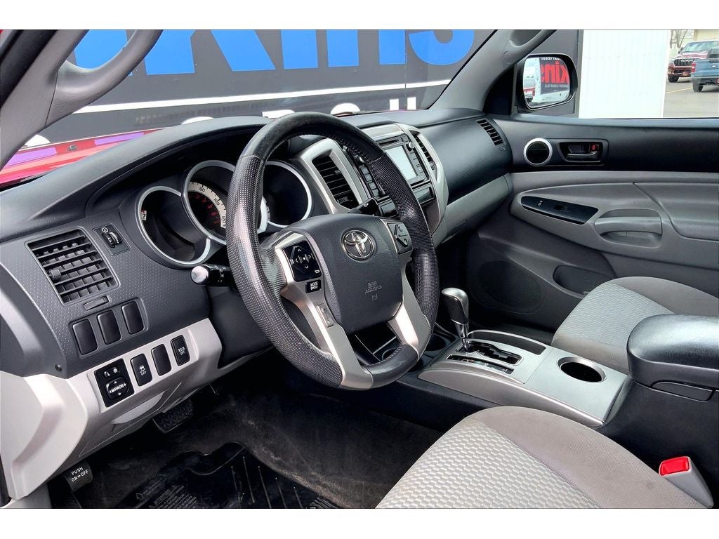 2015 Toyota Tacoma Base V6 (M6)