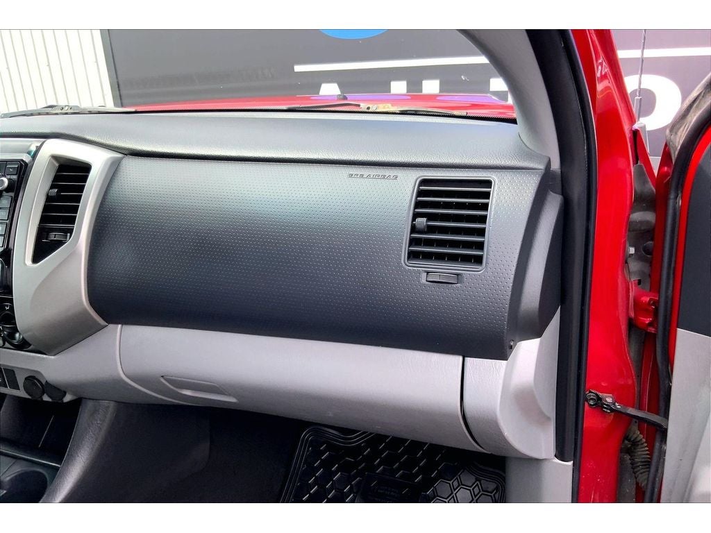 2015 Toyota Tacoma Base V6 (M6)
