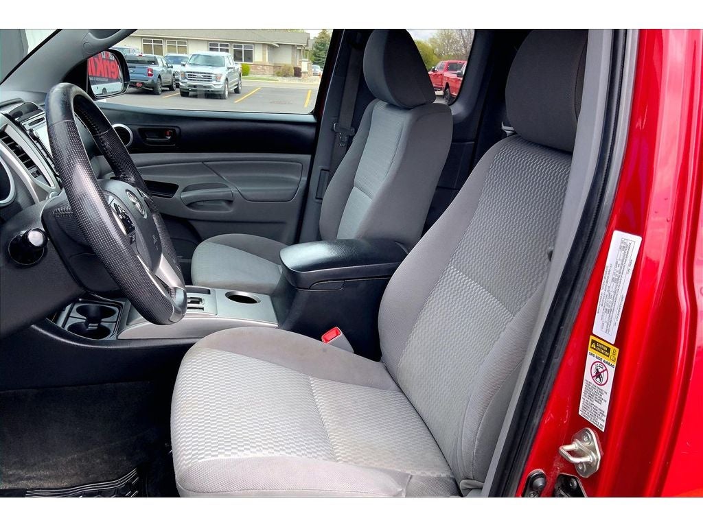 2015 Toyota Tacoma Base V6 (M6)