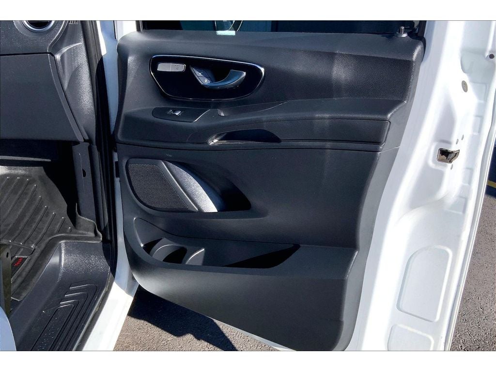 2016 Mercedes-Benz Metris RWD 126'