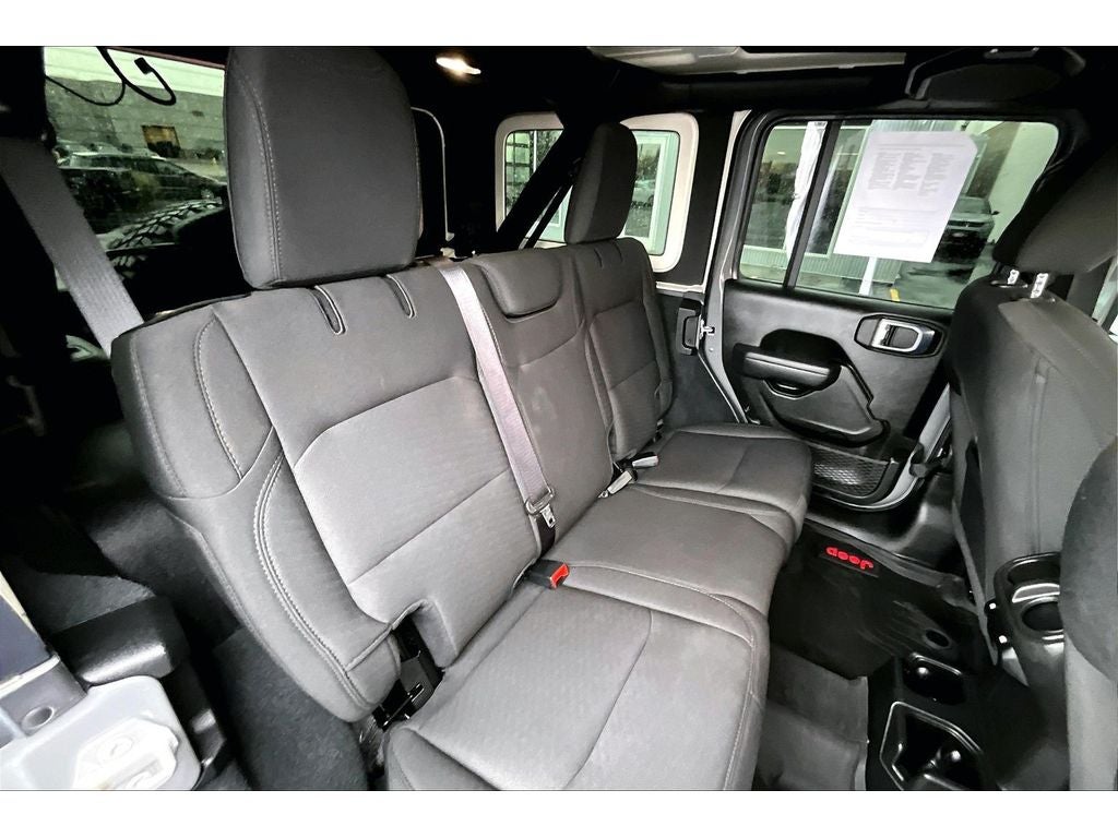 2022 Jeep Wrangler Unlimited Sport