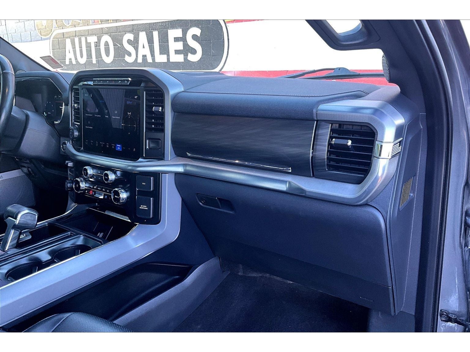 2024 Ford F-150 Lariat - Photo 17