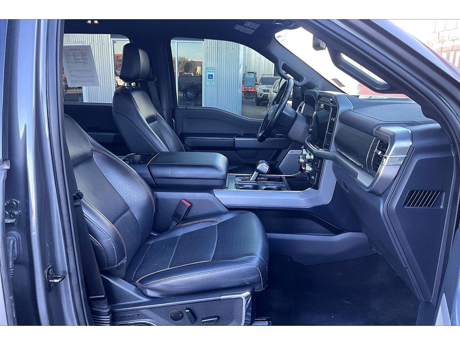 2024 Ford F-150 Lariat - Photo 8