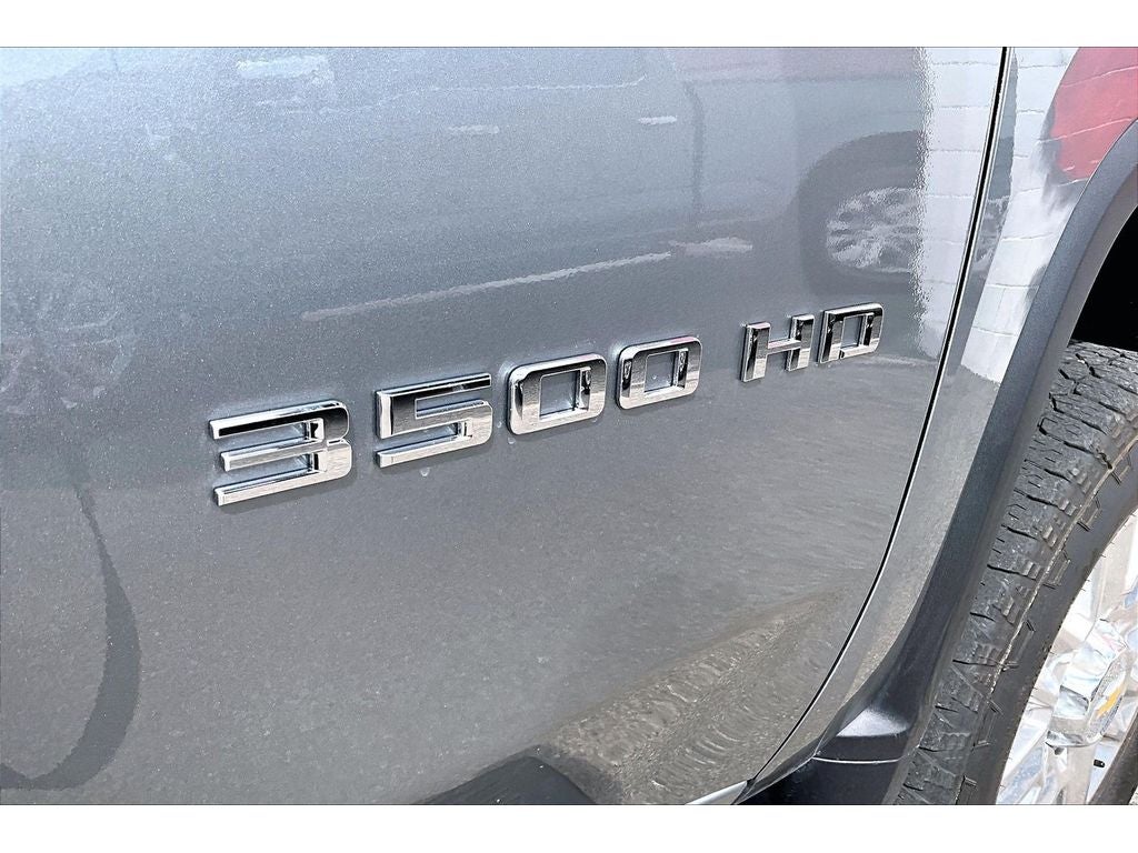 2025 Chevrolet Silverado LTZ