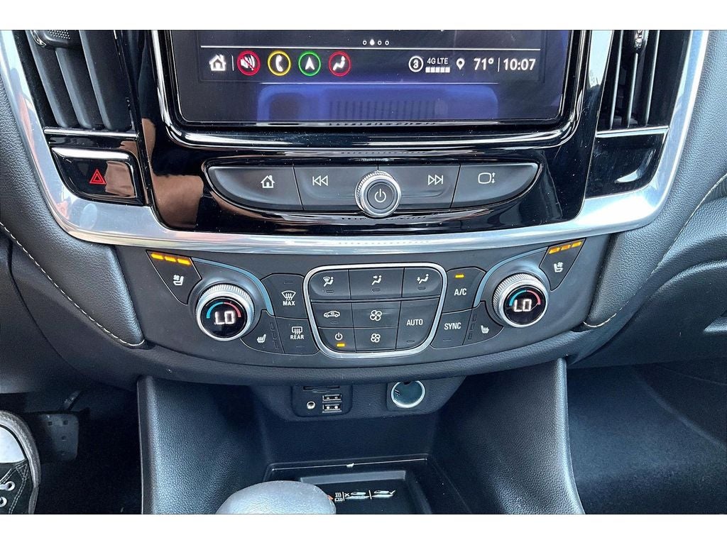 2022 Chevrolet Traverse Premier