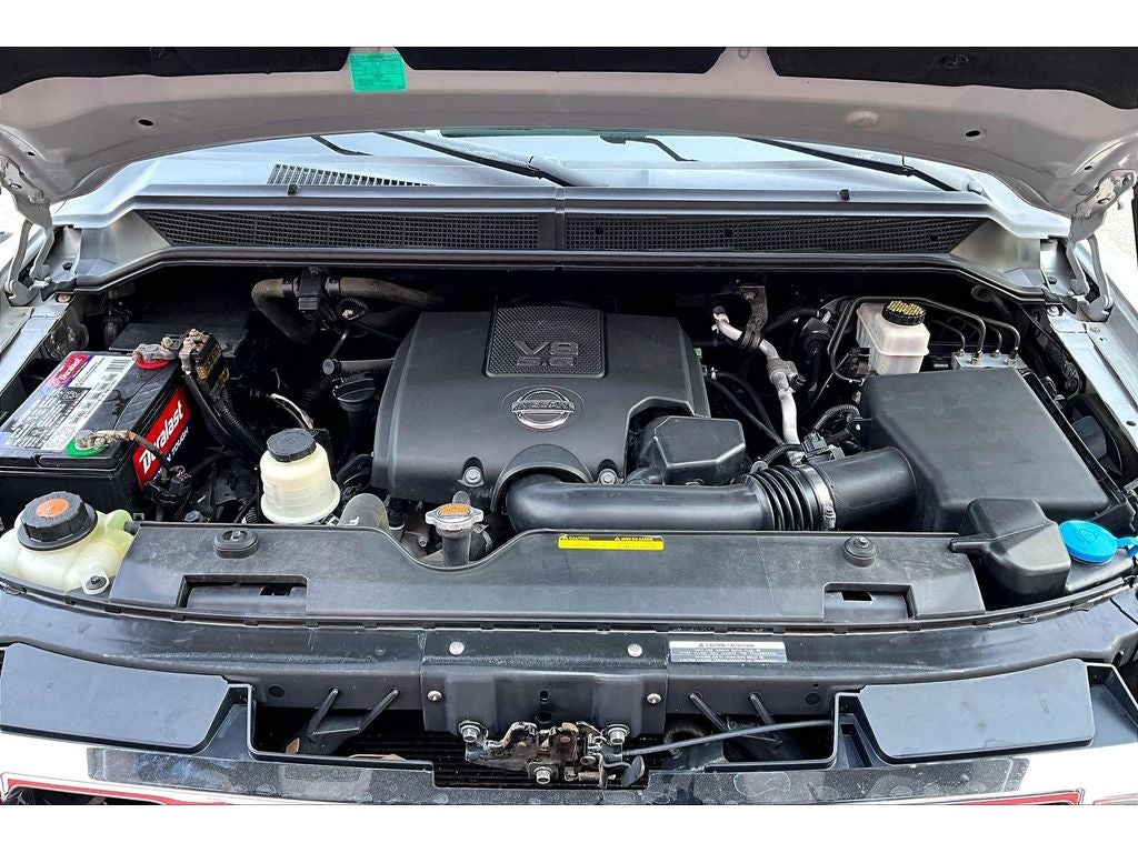 2010 Nissan Titan SE