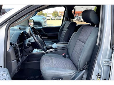 2010 Nissan Titan SE
