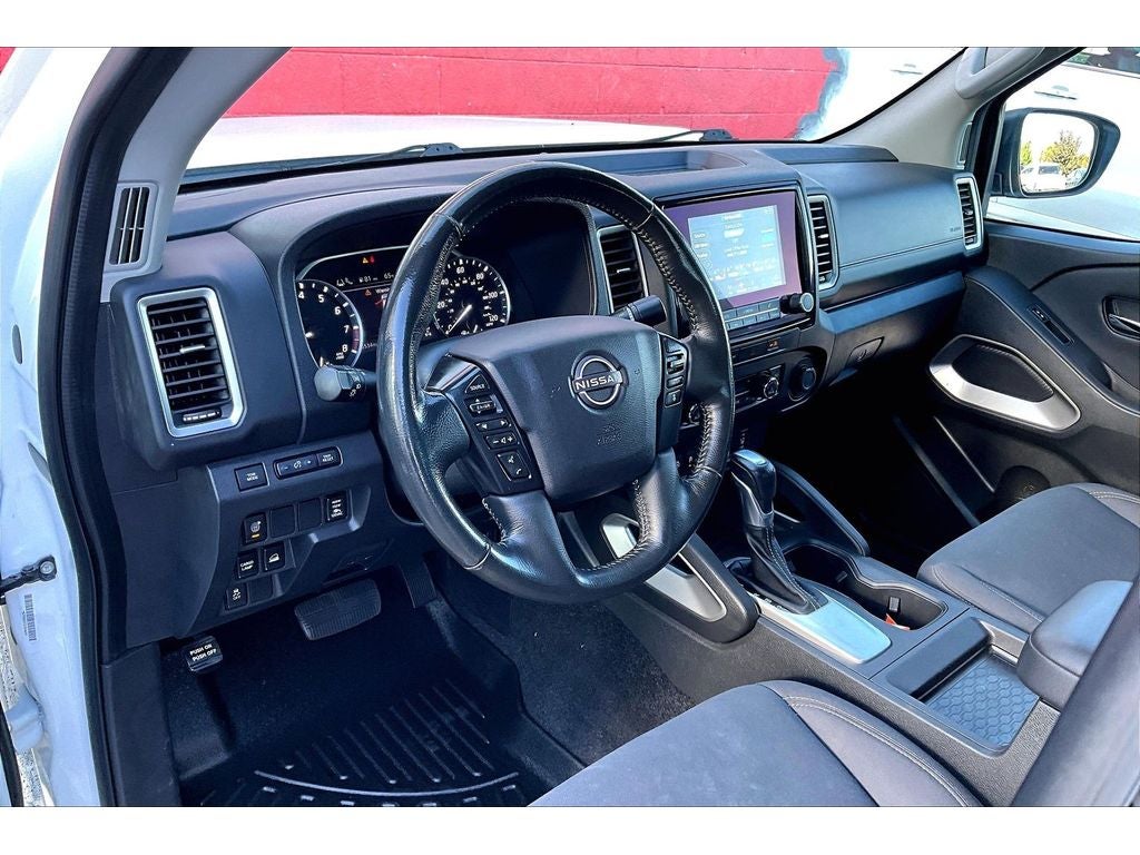 2023 Nissan Frontier SV