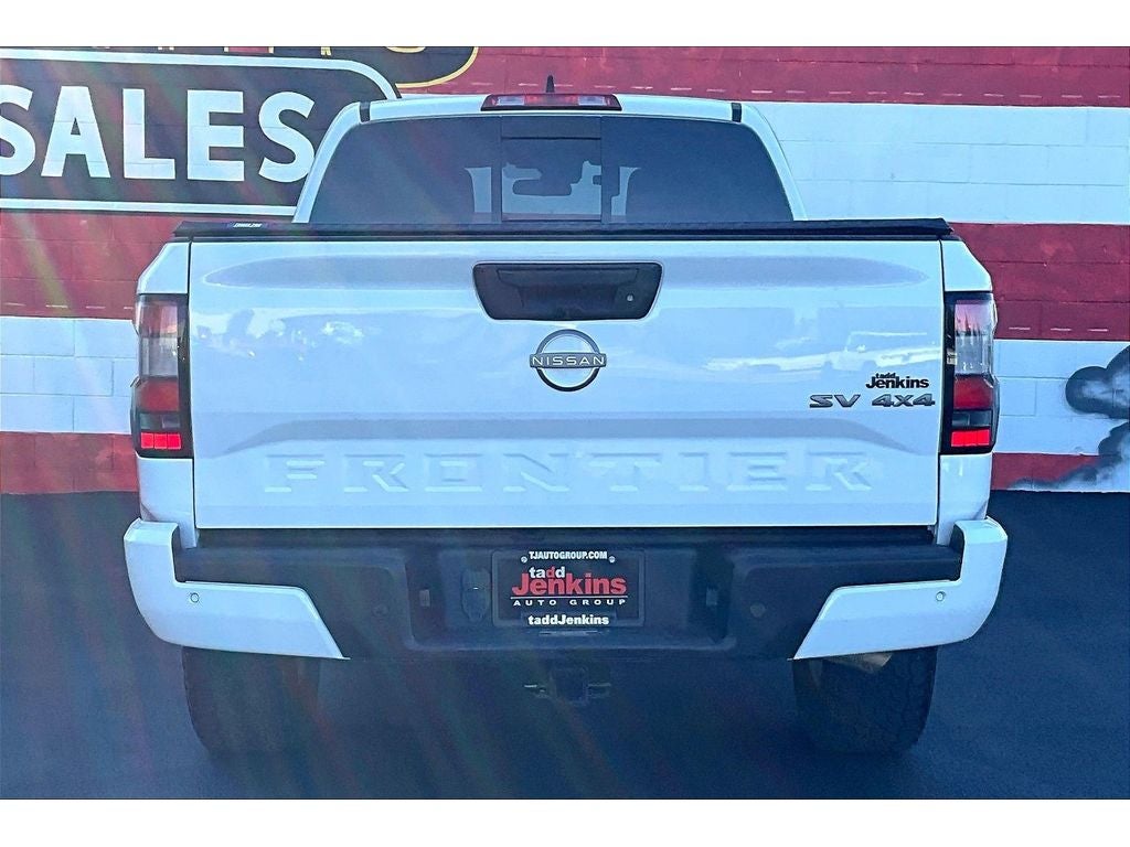 2023 Nissan Frontier SV