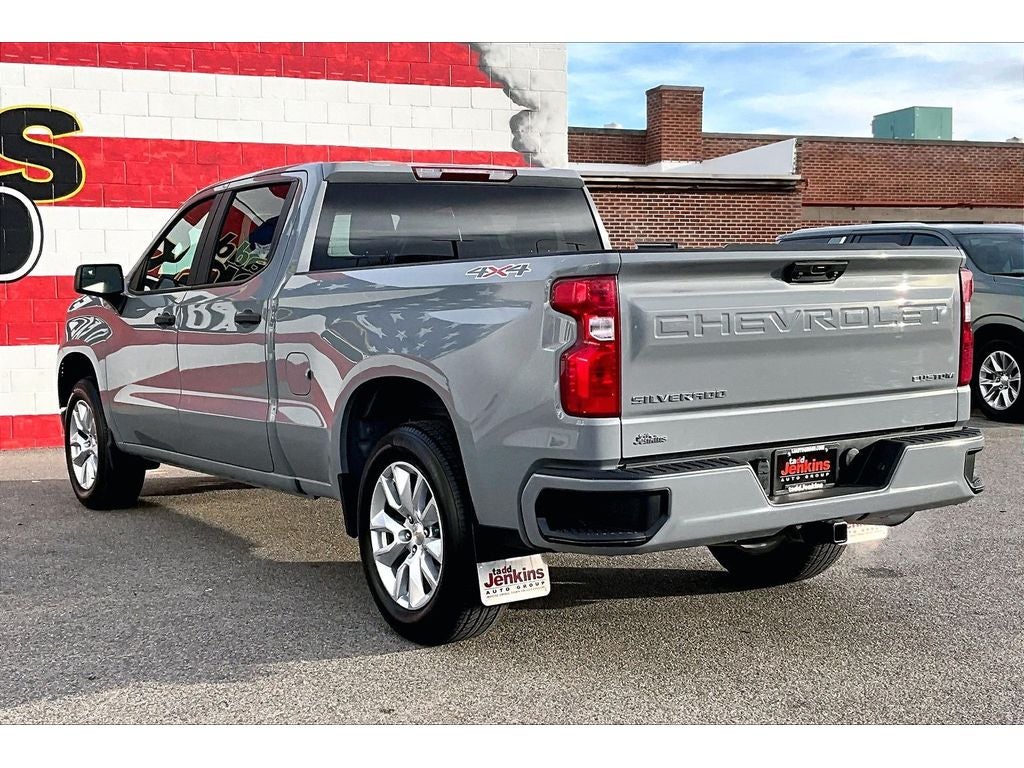 2024 Chevrolet Silverado Custom