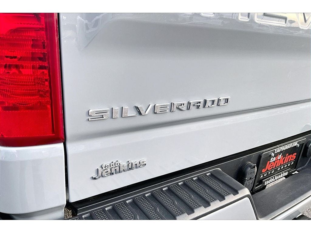 2024 Chevrolet Silverado Custom