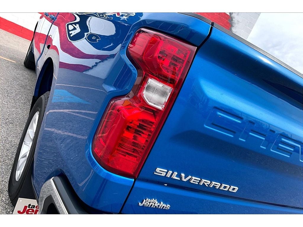 2023 Chevrolet Silverado LT