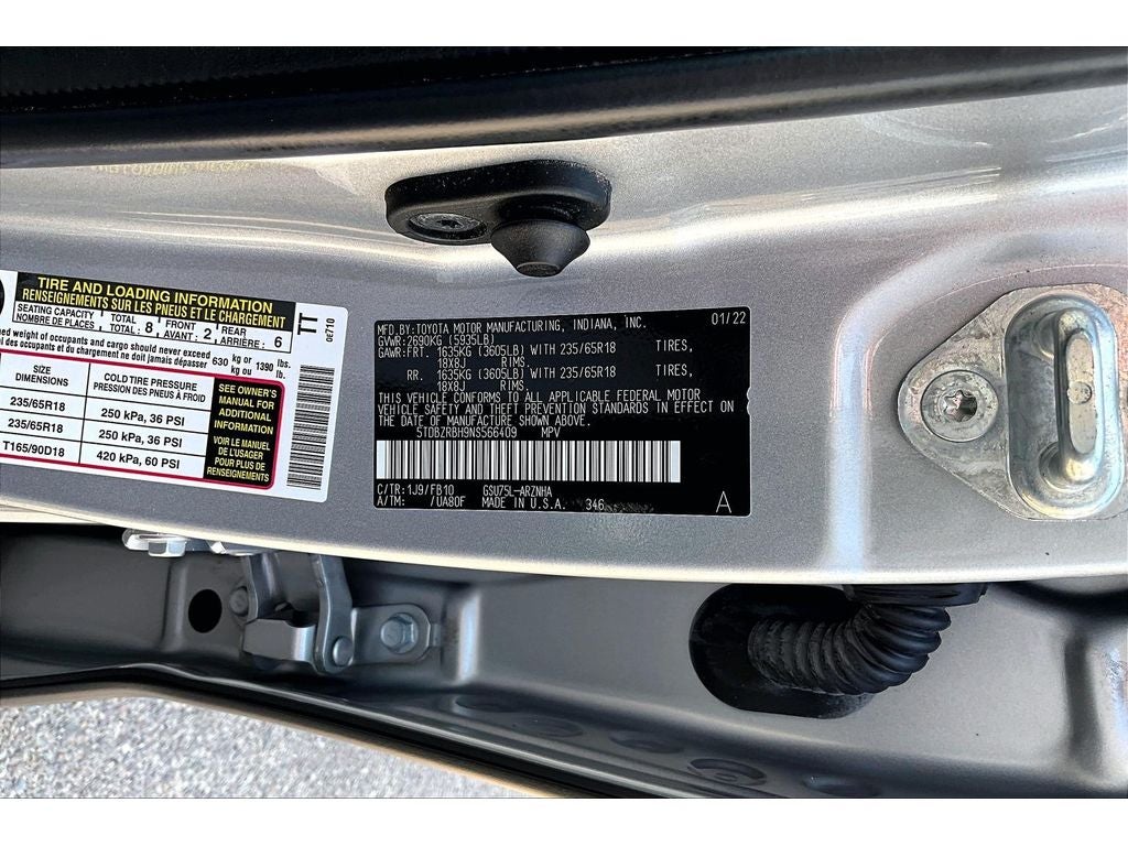 2022 Toyota Highlander LE