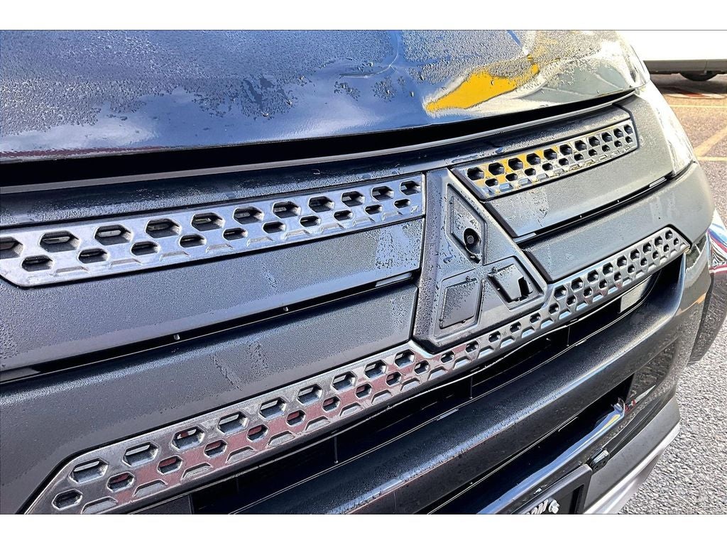 2020 Mitsubishi Outlander ES