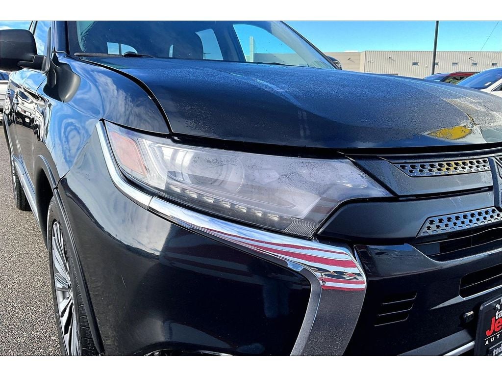 2020 Mitsubishi Outlander ES