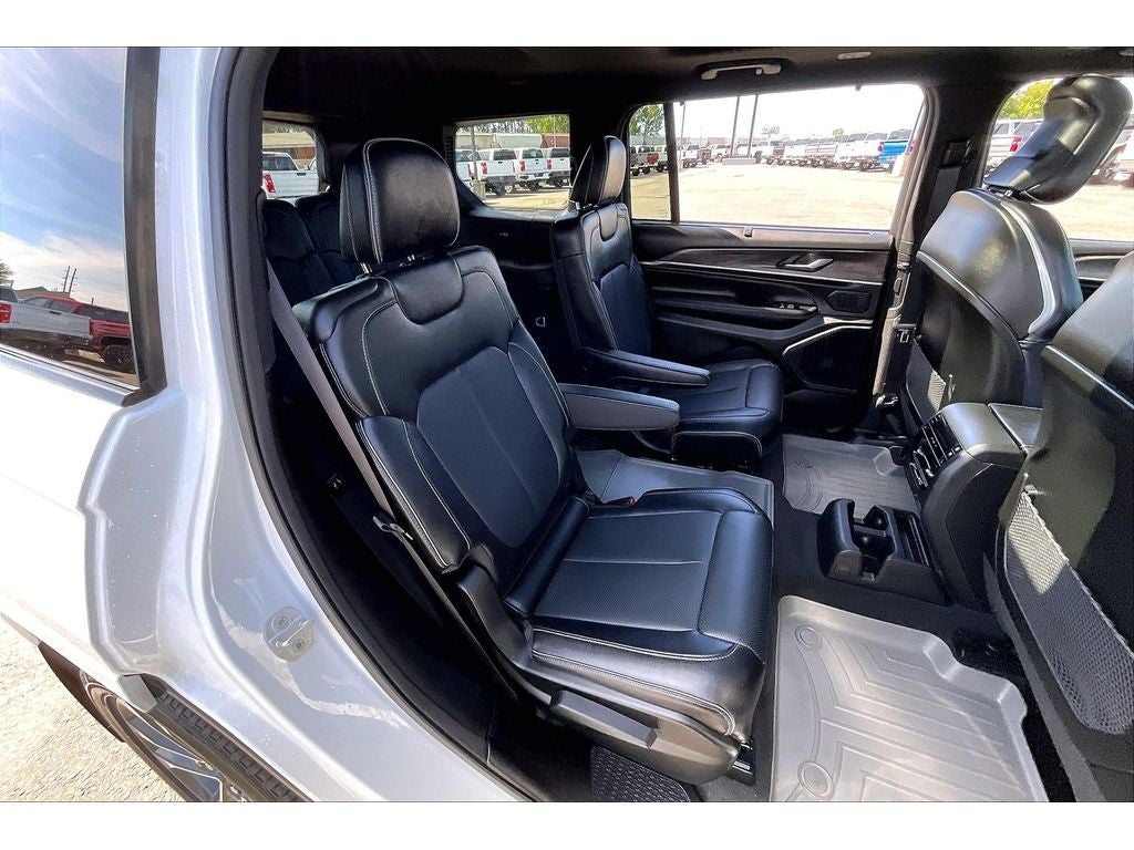 2024 Jeep Grand Cherokee L Overland