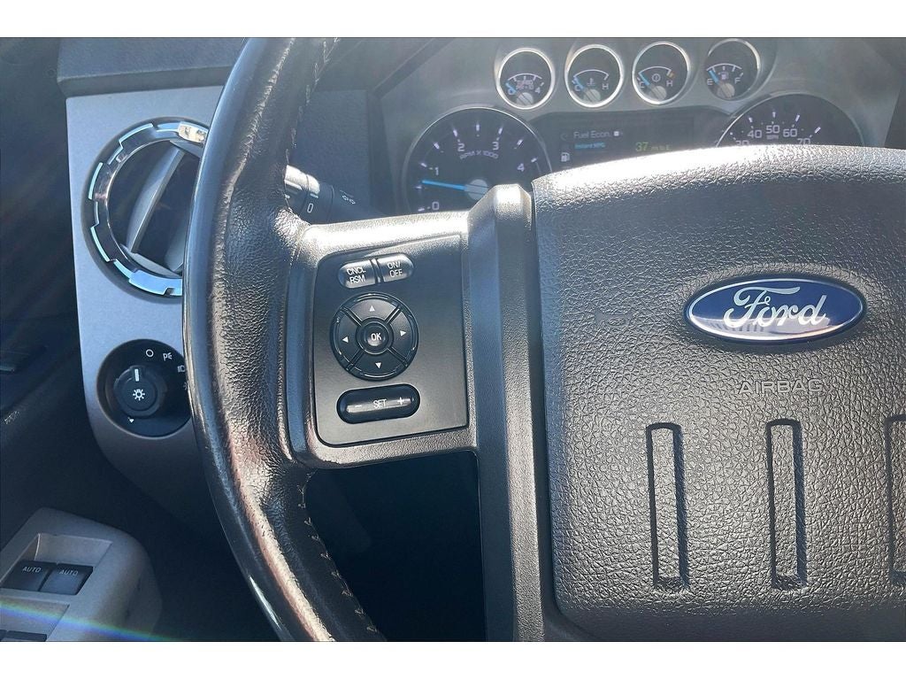 2015 Ford Super Duty F-250 SRW Lariat