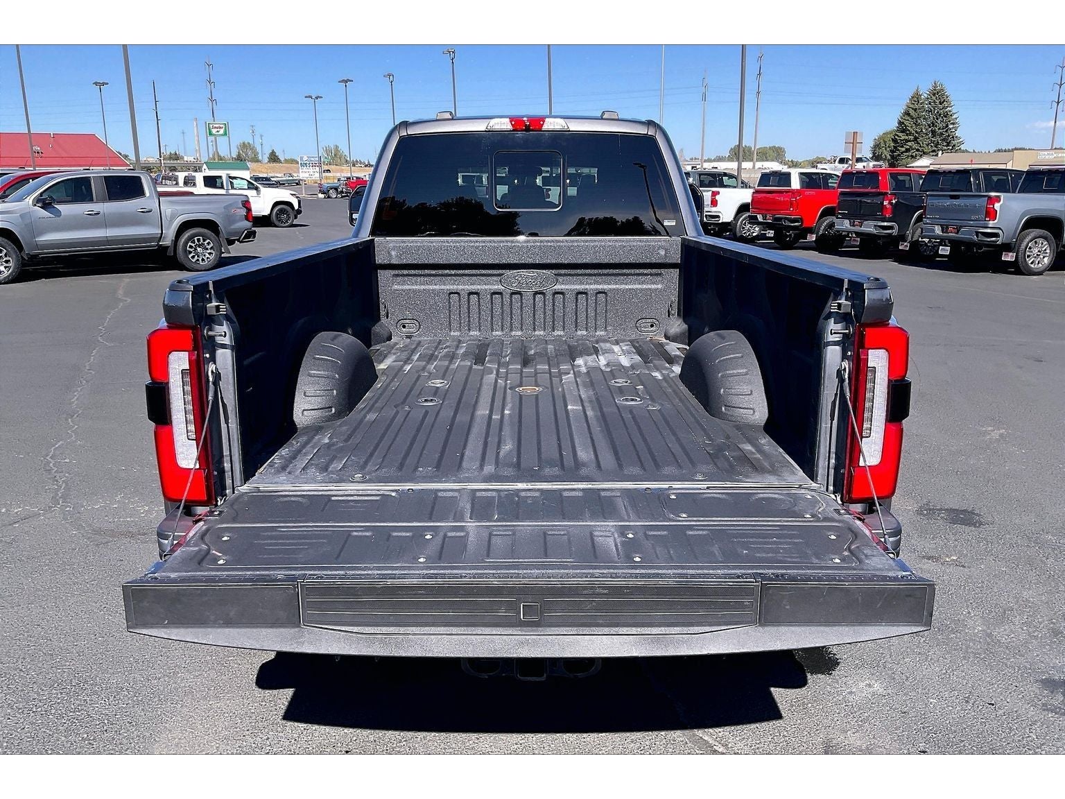 2026 Ford Super Duty F-350 DRW XL