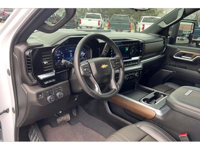 2025 Chevrolet Silverado 3500 HD High Country