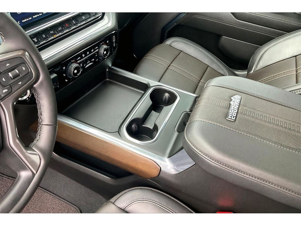 2025 Chevrolet Silverado 3500 HD High Country