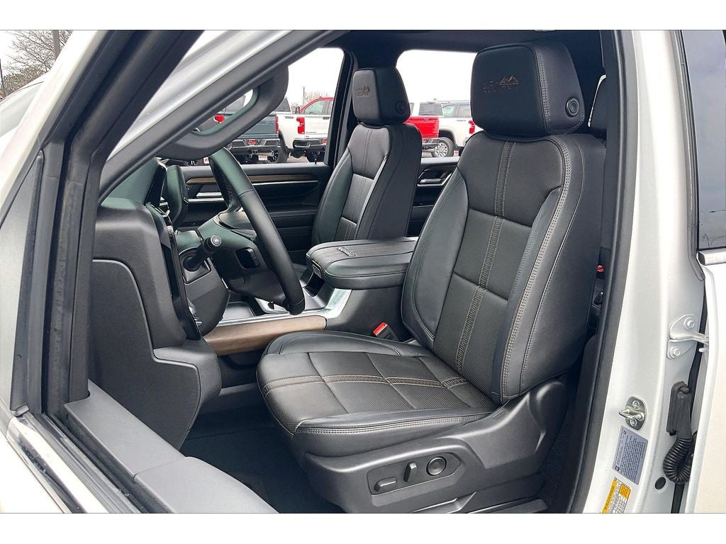 2025 Chevrolet Silverado 3500 HD High Country