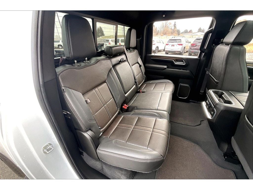 2025 Chevrolet Silverado 3500 HD High Country