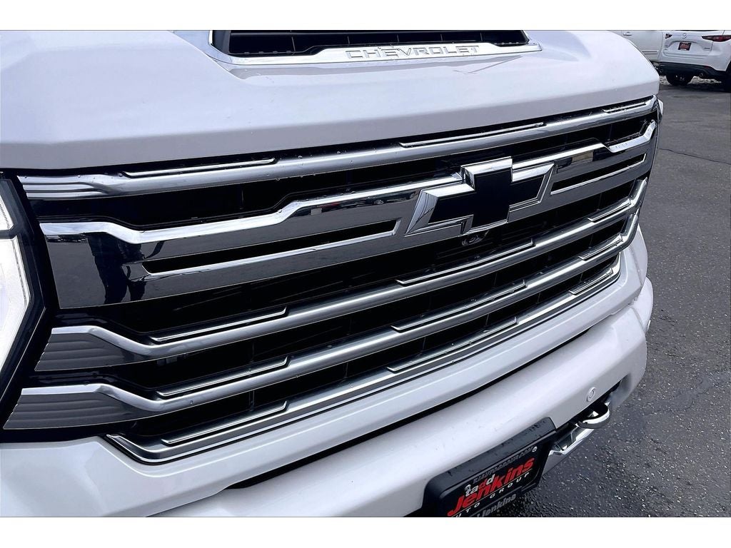 2025 Chevrolet Silverado 3500 HD High Country