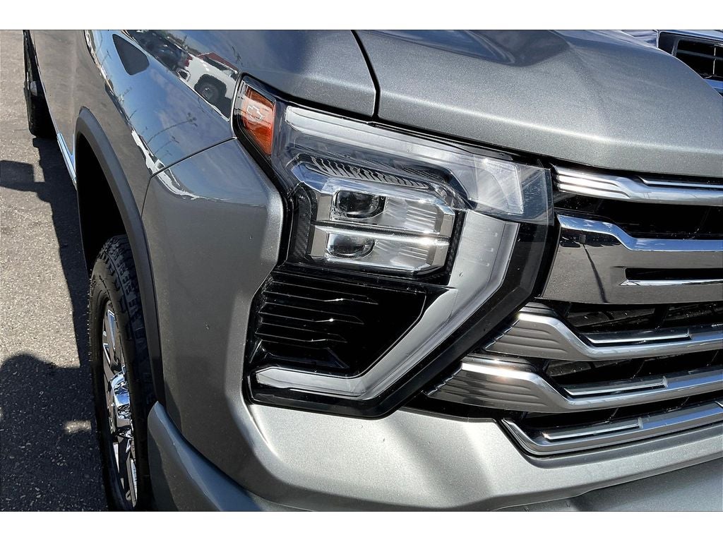 2025 Chevrolet Silverado 3500 HD High Country