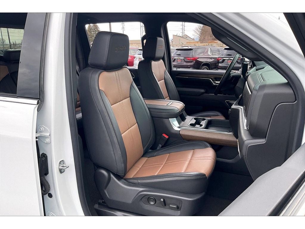 2024 Chevrolet Silverado 3500 HD High Country DRW