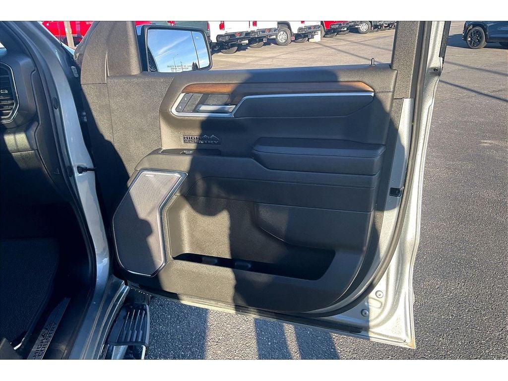 2025 Chevrolet Silverado 1500 High Country