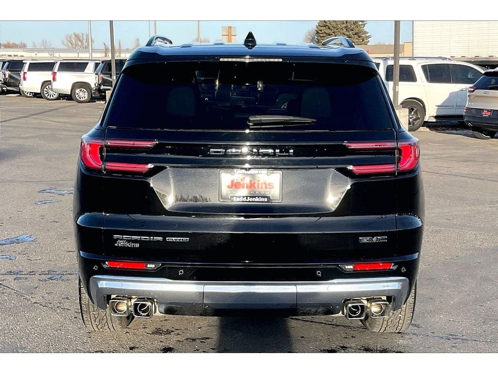 2025 GMC Acadia Denali